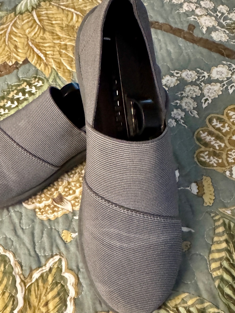 Women’s Slip-On Casual Loafers - Gray